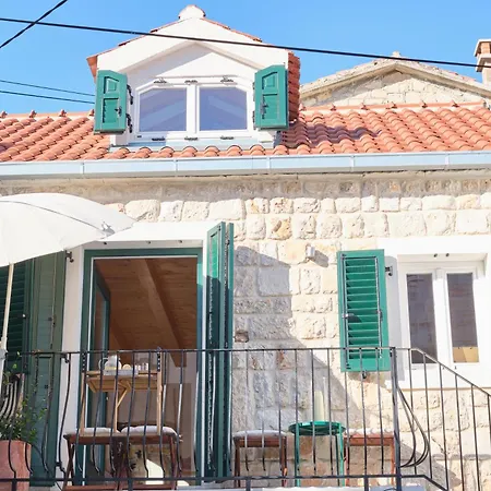 펜션 Heritage House In Historic Center Of *